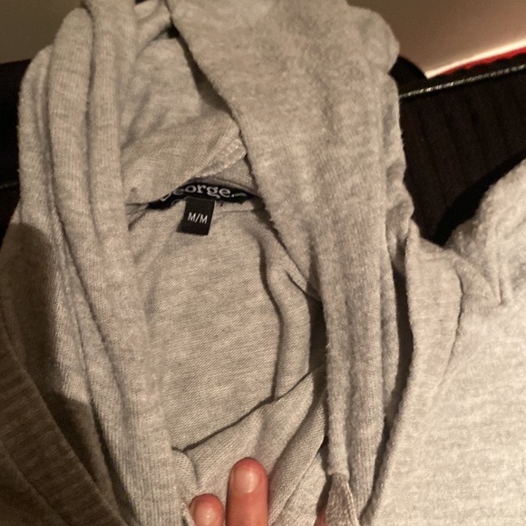 The brand is George, it’s a medium, I got it from Walmart for 20$ - Picture 2 of 3